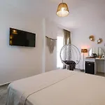 Belong * Çeşme