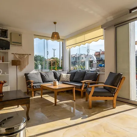 אכסניה Belong Çeşme